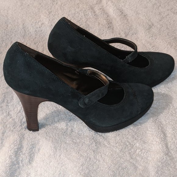 Naturalizer High Heels Marmot Spruce Green Suede  Size 7 - Picture 2 of 5